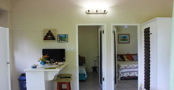 Smithys Garden Cottage St. George's Экстерьер фото