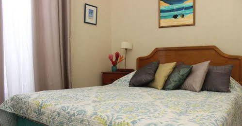 Smithys Garden Cottage St. George's Экстерьер фото